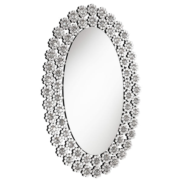 Espejo de pared ovalado Colleen de 31 x 47 pulgadas con flores de cristal plateadas