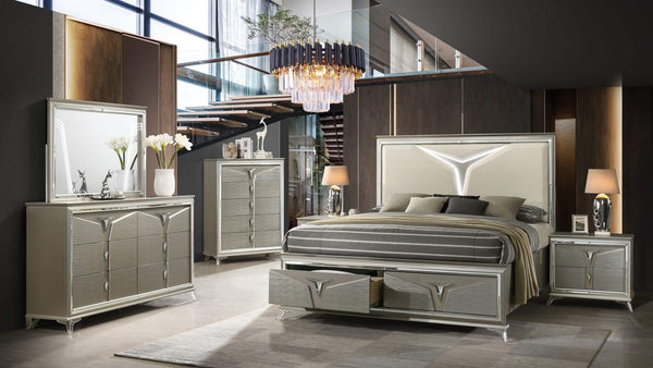 Samantha Collection