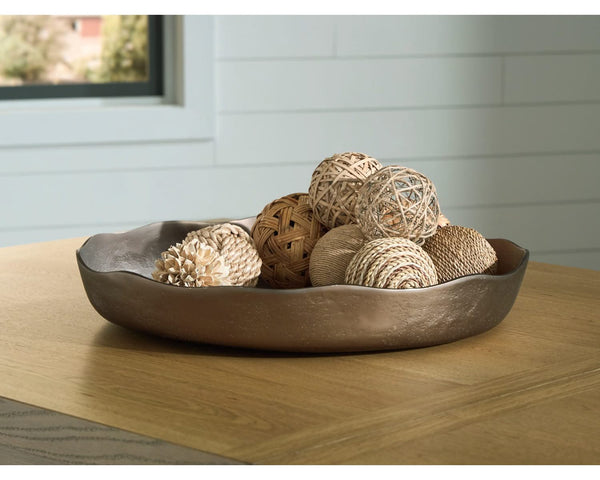 Wallmen Tray