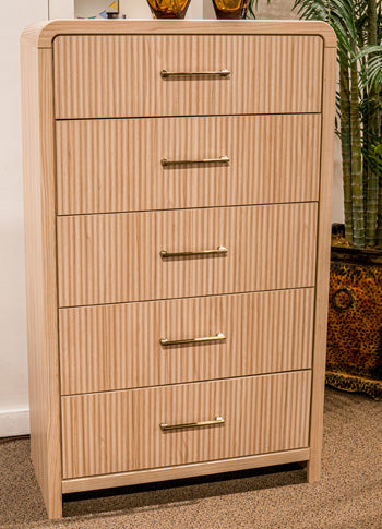 Breskatown Chest of Drawers