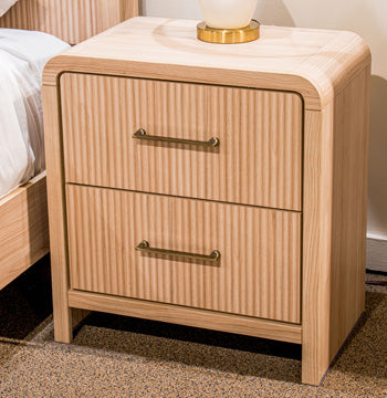 Breskatown Nightstand