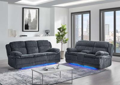 Sofá y loveseat Courtney exclusivos de Mikano U8686 con la colección Emersive Experience