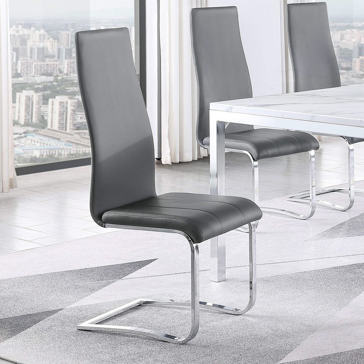 Silla de comedor tapizada Montclair gris (juego de 4)