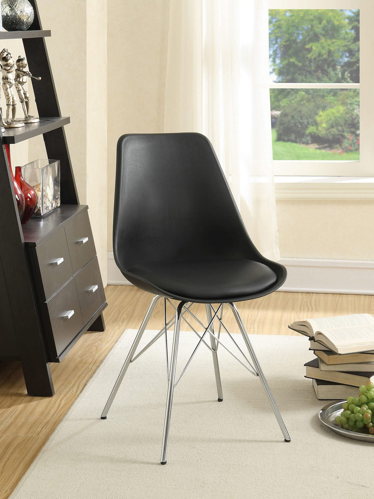 Silla de comedor Juniper de polipropileno negra (juego de 2)