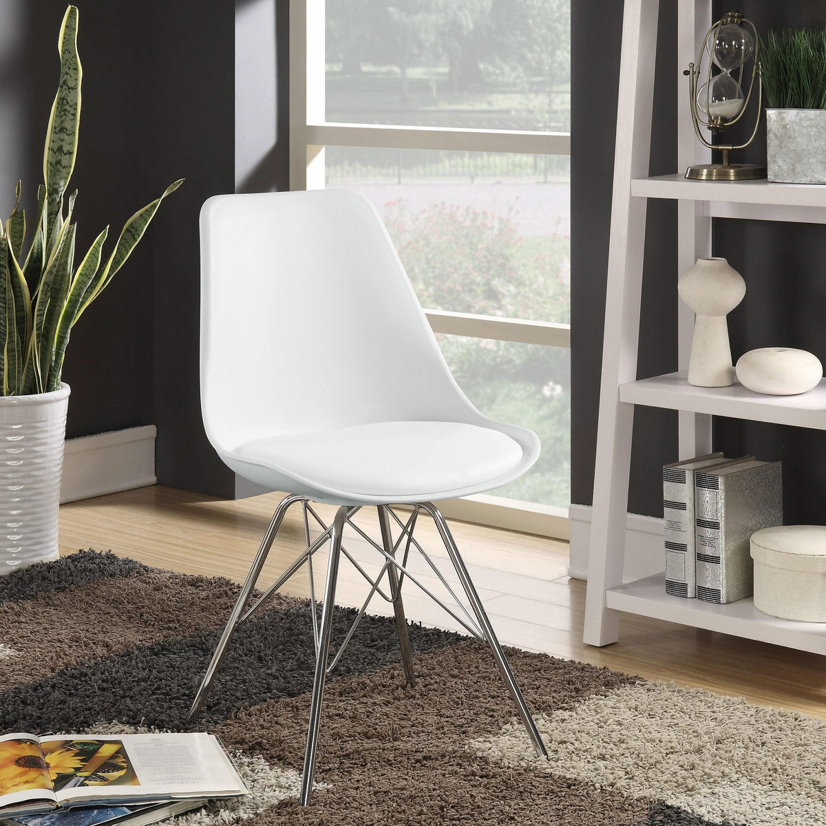 Silla de comedor Juniper de polipropileno blanco (juego de 2)