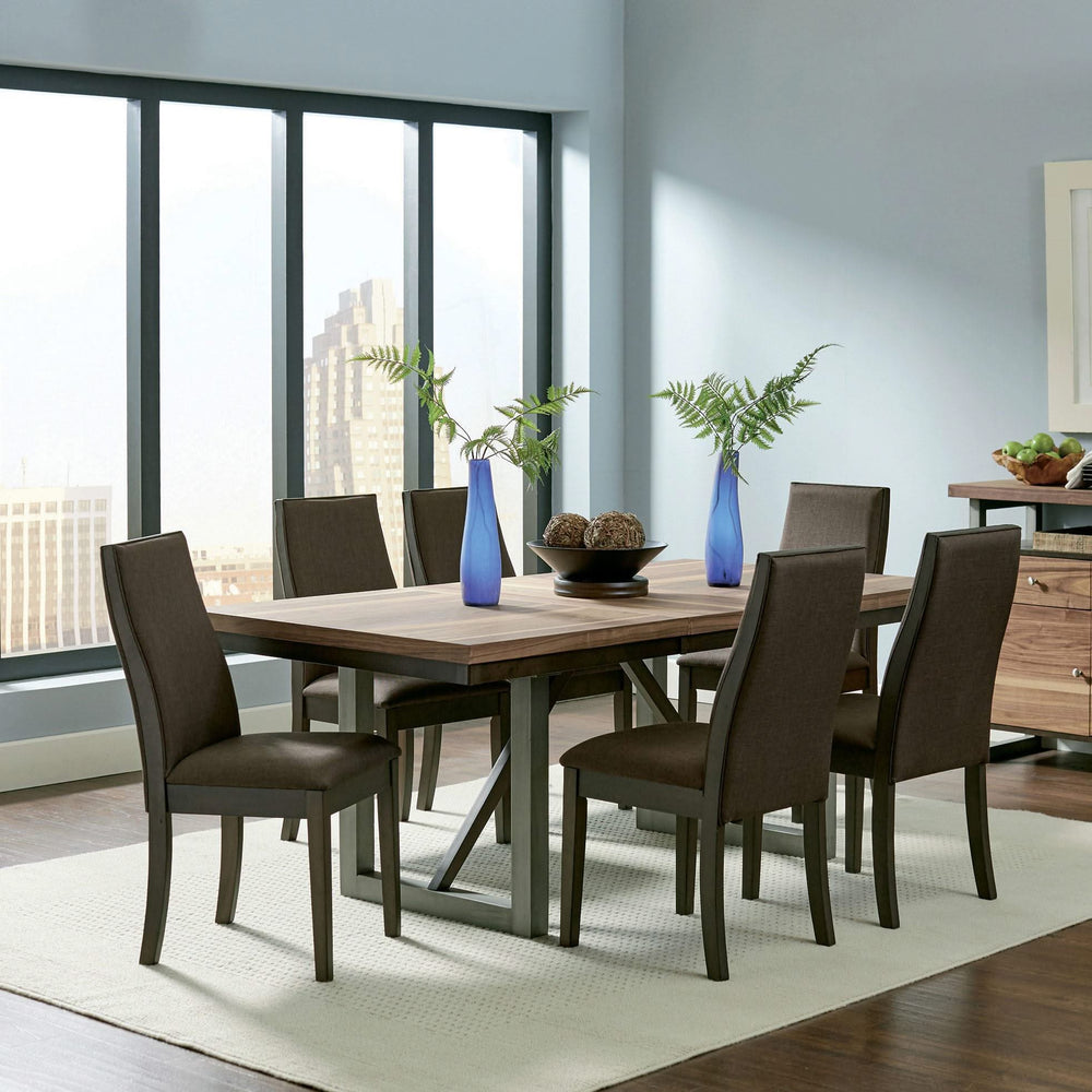 Mesa de comedor extensible Spring Creek de 77 pulgadas en nogal natural