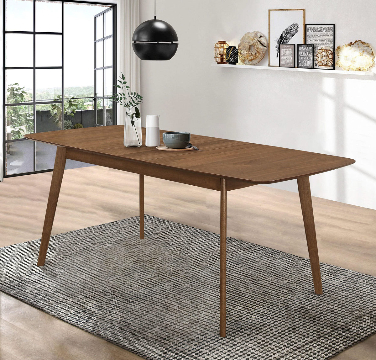 Mesa de comedor extensible Redbridge de 75 pulgadas en nogal natural