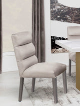 Silla de comedor tapizada en terciopelo Carla color piedra (juego de 2)