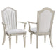 Silla de comedor Evangeline Wood con brazos en roble plateado (juego de 2)