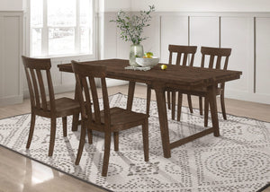 Juego de mesa de comedor rectangular de 5 piezas Reynolds en roble marrón