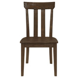Juego de mesa de comedor rectangular Reynolds de 7 piezas en roble marrón