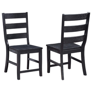 Silla de comedor Newport de madera con respaldo de escalera, color negro (juego de 2)