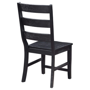 Silla de comedor Newport de madera con respaldo de escalera, color negro (juego de 2)