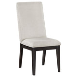 Juego de mesa de comedor rectangular Hathaway de 7 piezas en color marrón acacia