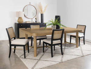Juego de mesa de comedor extensible de 5 piezas Arini en color arena y negro