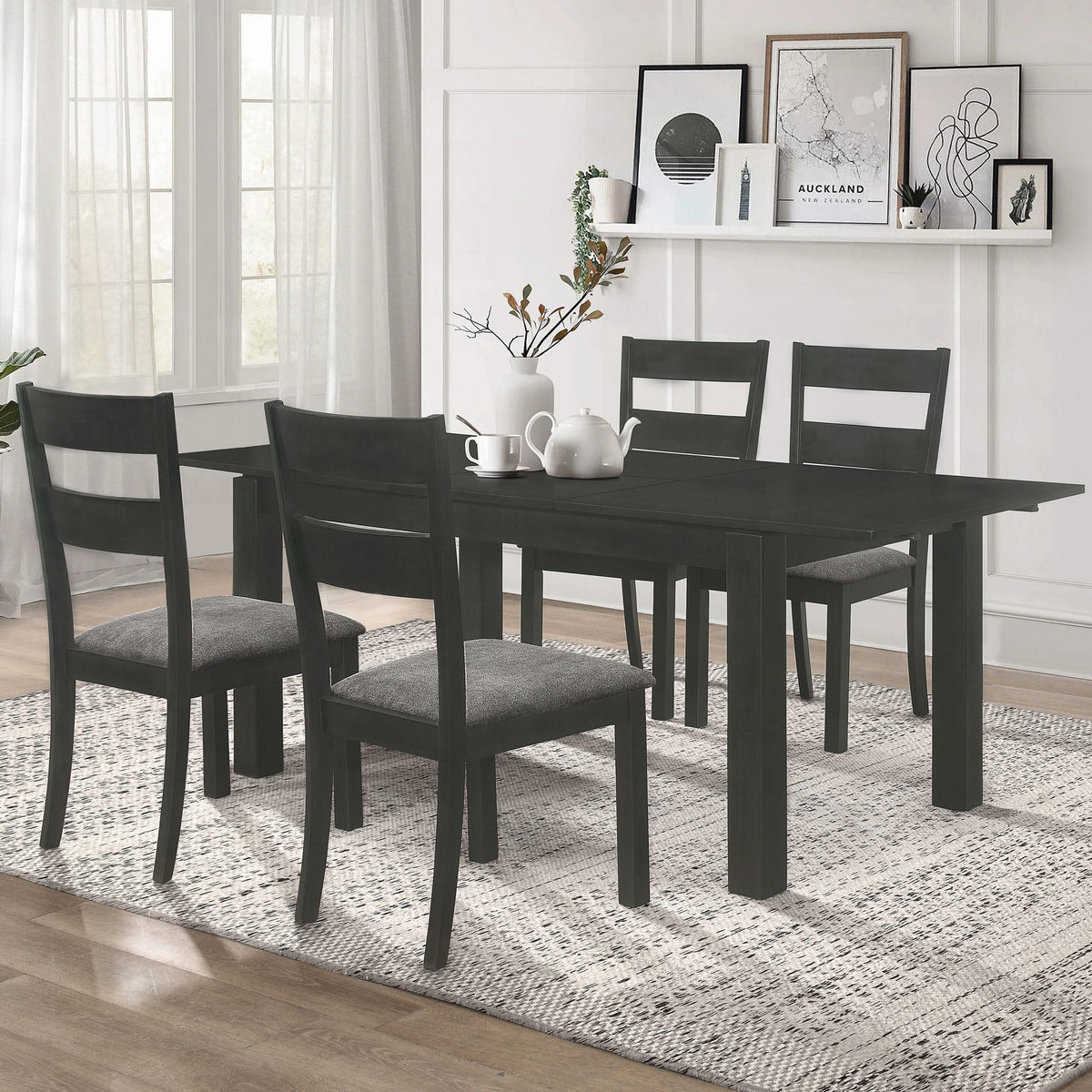 Juego de comedor Jakob de 5 piezas con hojas extensibles rectangulares, color negro