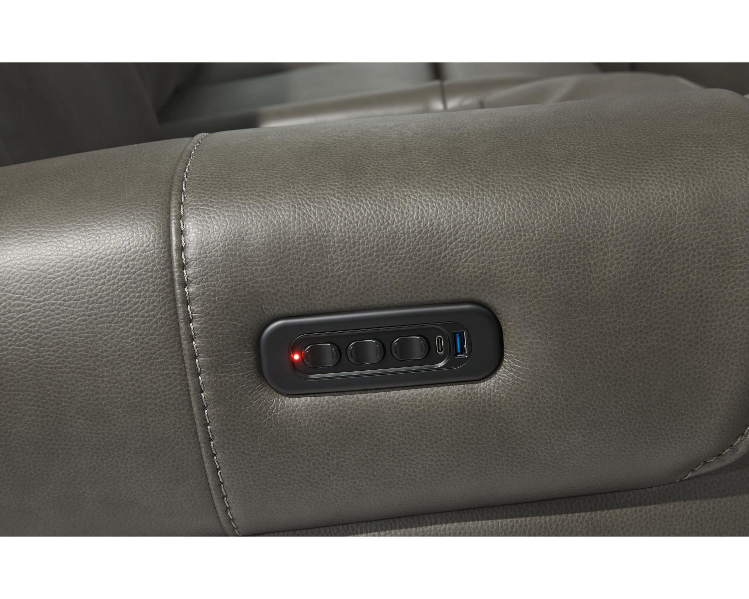 Card Player Power Recliner
