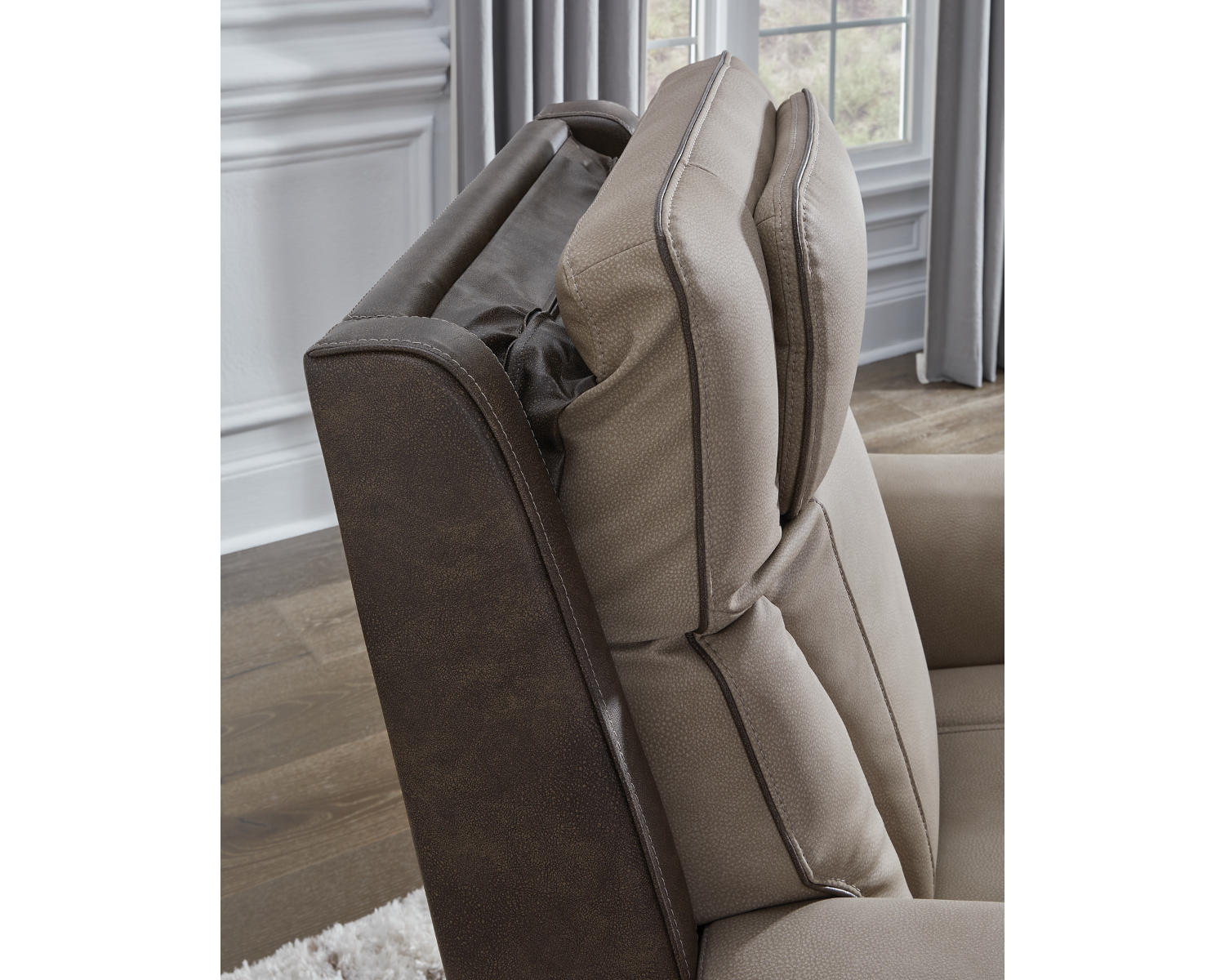 4Z-Peaceful Pause Power Lift Recliner