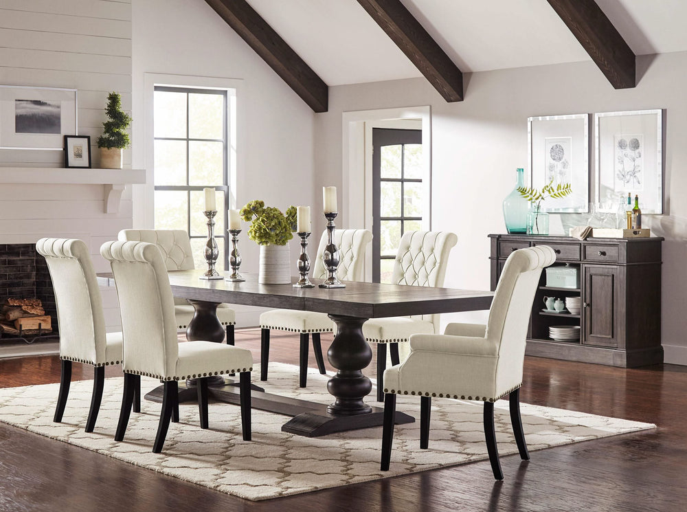 Mesa de comedor extensible Phelps de 123 pulgadas, color negro envejecido