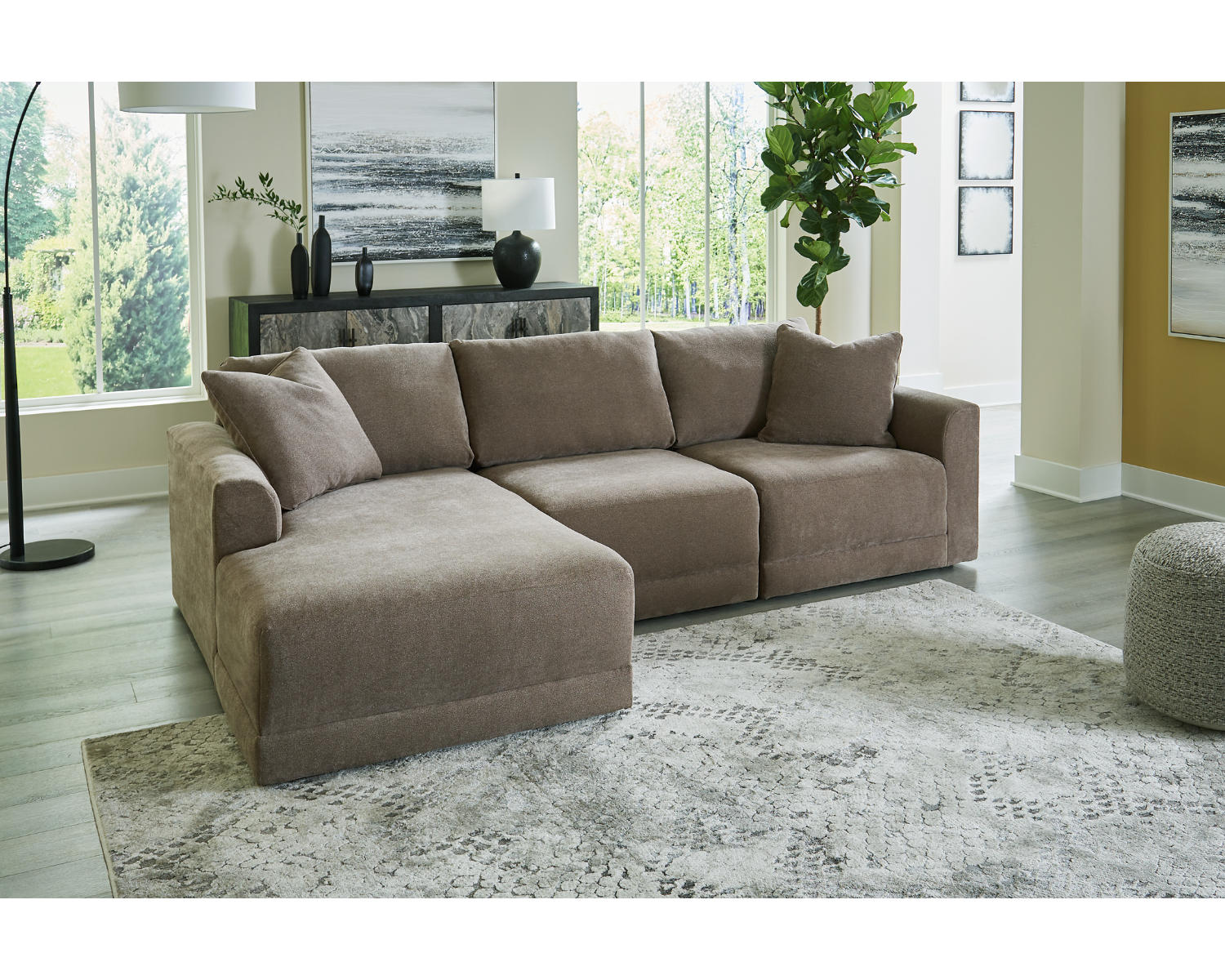 Raeanna 3-Piece Sectional Sofa with Chaise