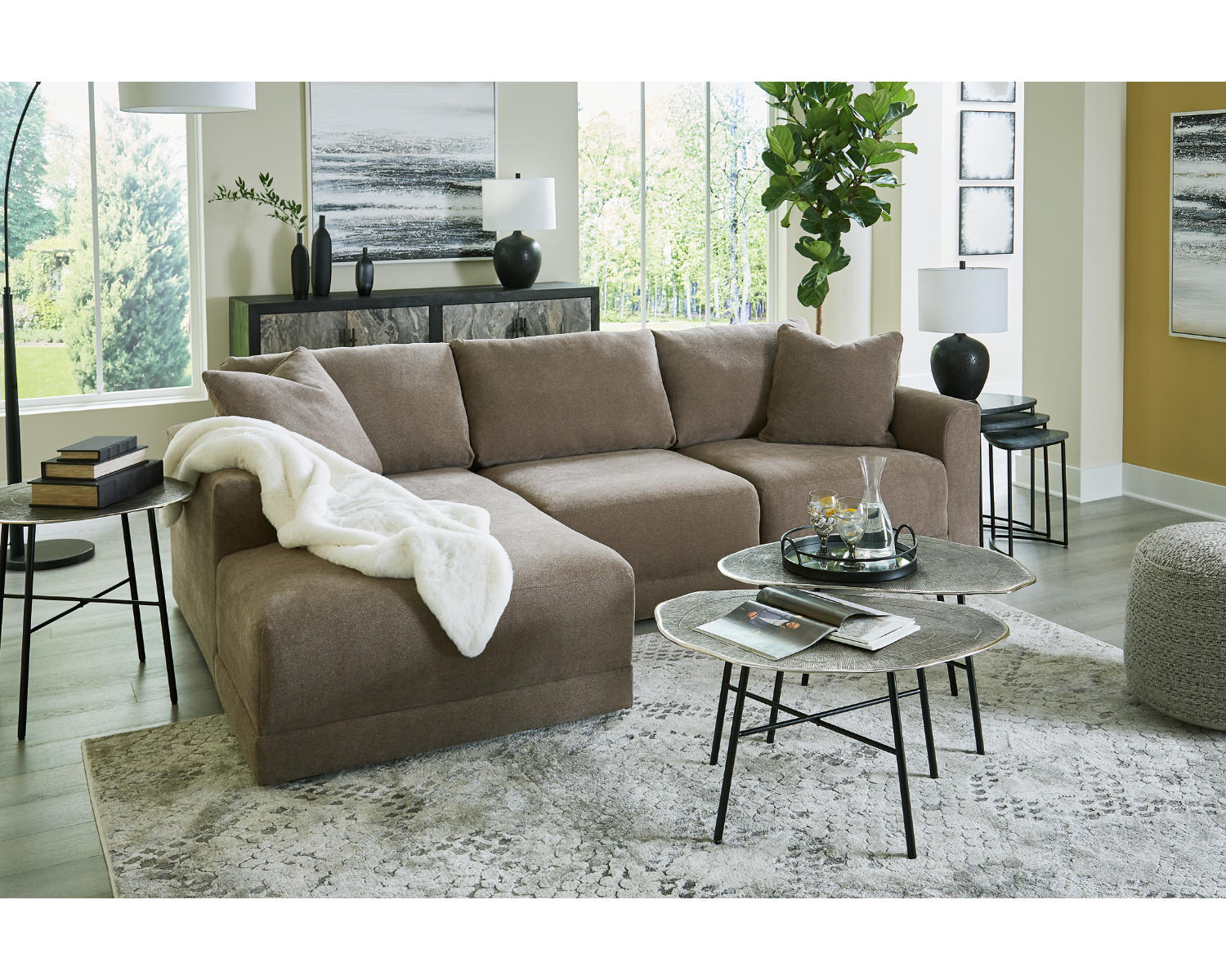 Raeanna 3-Piece Sectional Sofa with Chaise