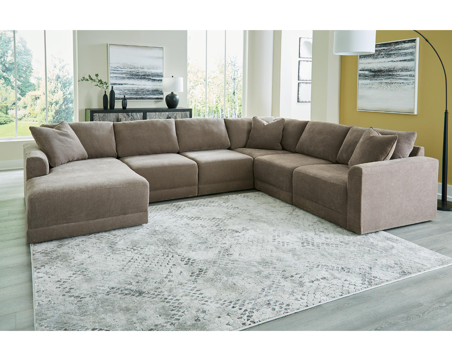 Raeanna 6-Piece Sectional with Chaise
