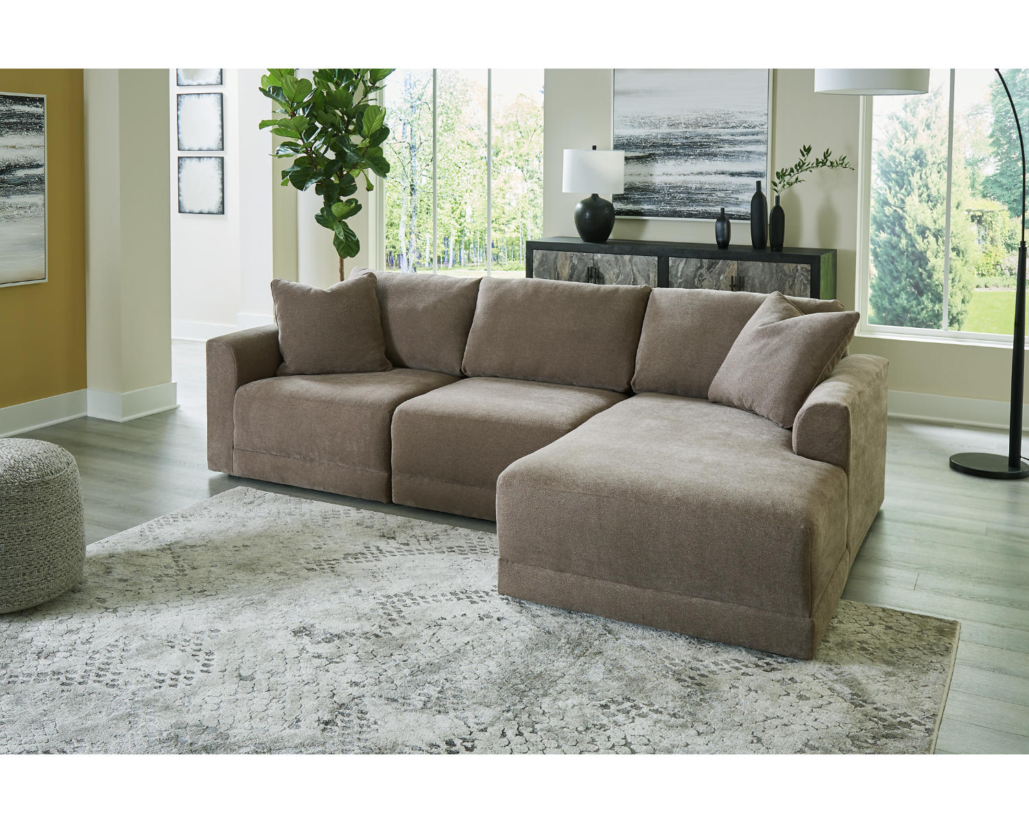 Raeanna 3-Piece Sectional Sofa with Chaise