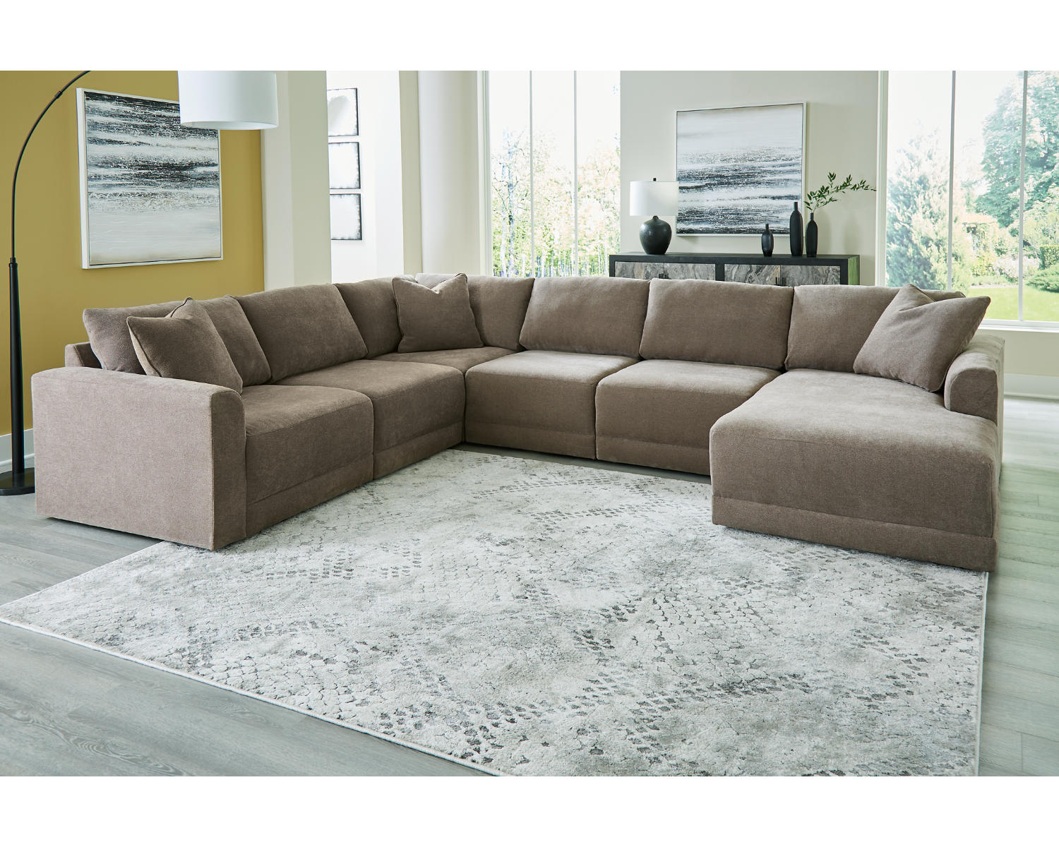 Raeanna 6-Piece Sectional with Chaise