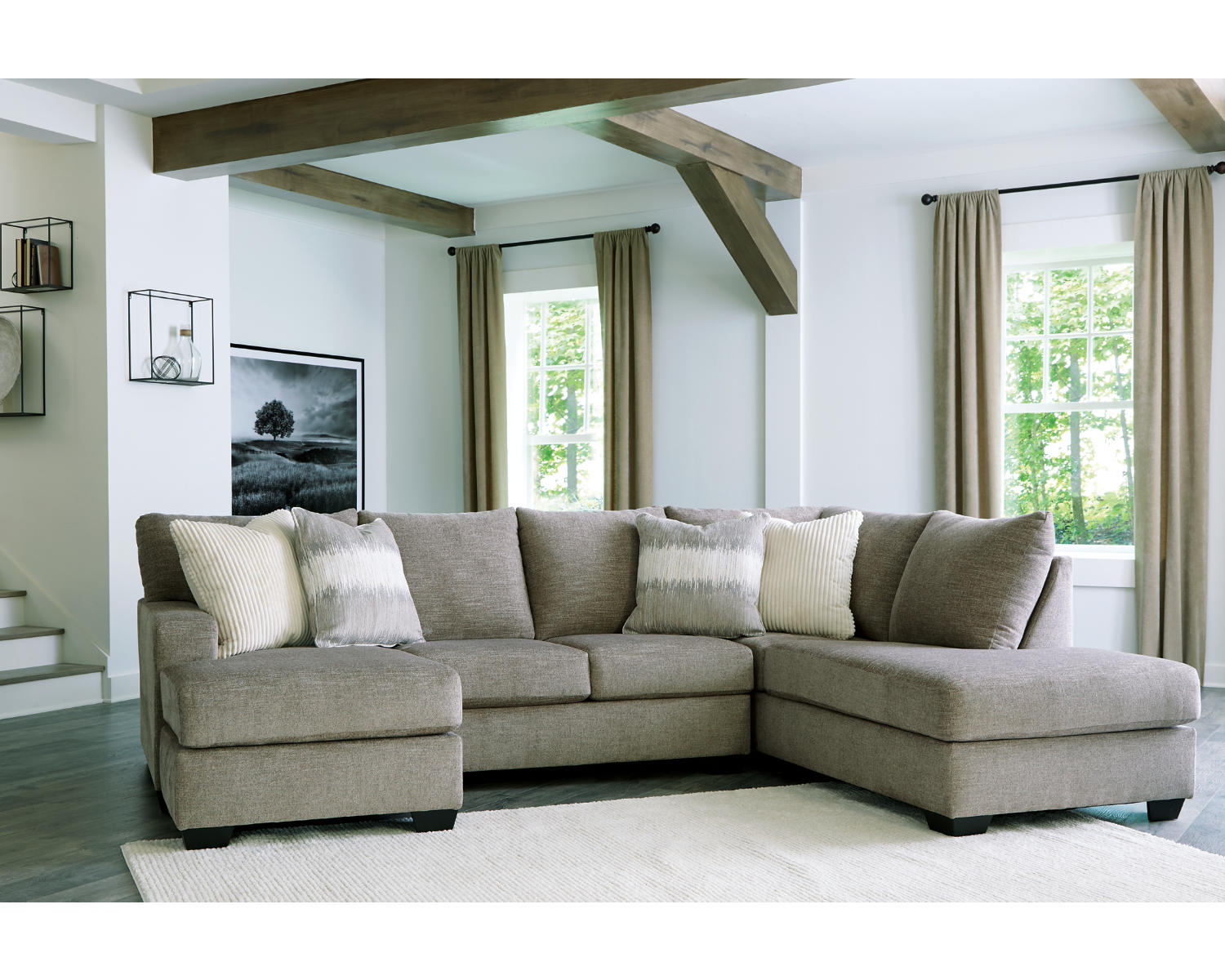 Creswell 2-Piece Sectional with Chaise