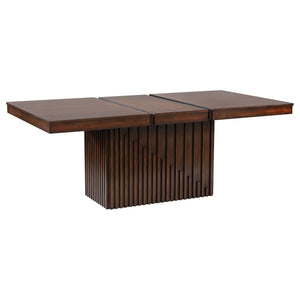 Mesa de comedor extensible Briarwood de 77 pulgadas y roble mango