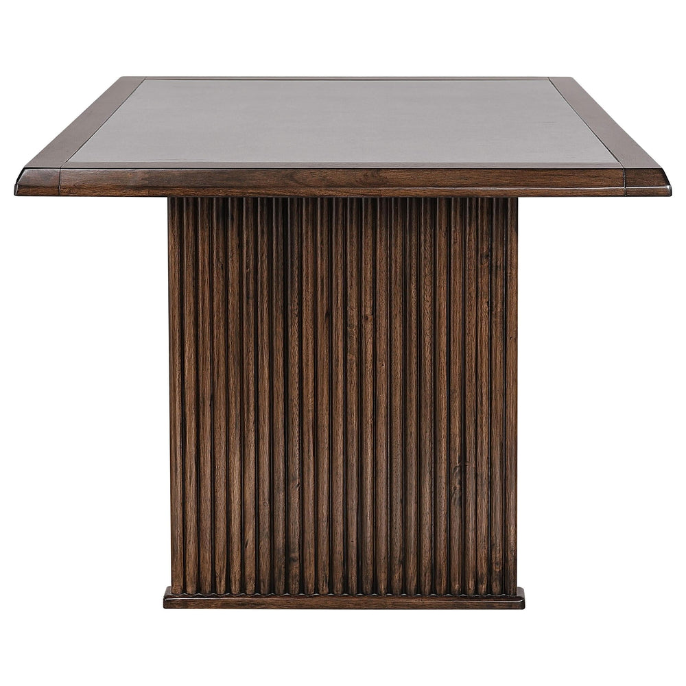 Juego de mesa de comedor rectangular Sherwood de 7 piezas, color marrón