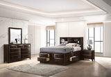 Juego de dormitorio Phoenix de 4 piezas Eastern King Cappuccino