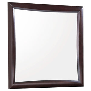 Juego de dormitorio Phoenix de 4 piezas Eastern King Cappuccino