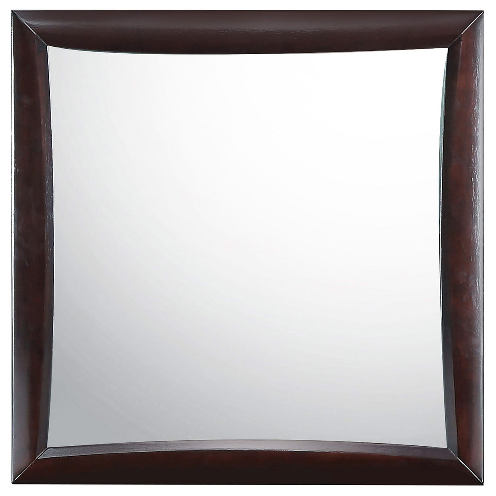 Juego de dormitorio Phoenix de 4 piezas Eastern King Cappuccino