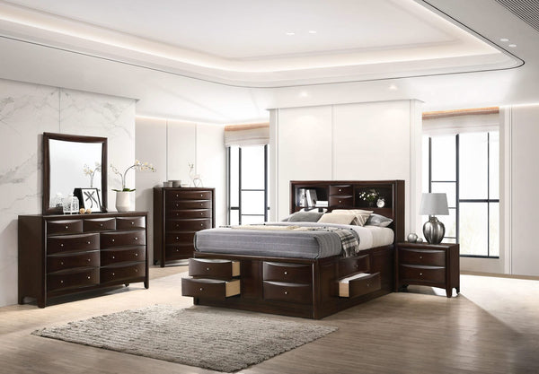 Juego de dormitorio Phoenix de 5 piezas Eastern King Cappuccino