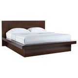 Cama Jessica Wood Eastern King con panel LED color capuchino