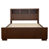 Juego de dormitorio Jessica California King de 4 piezas Capuchino