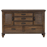 Juego de dormitorio Franco California King de 5 piezas en roble bruñido