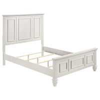 Cama King con paneles de madera Sandy Beach Eastern en color blanco crema