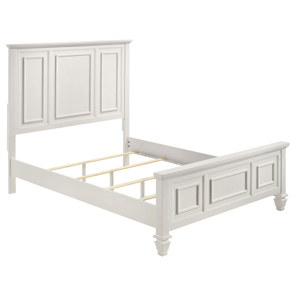 Cama California King con paneles Sandy Beach Wood en color blanco crema
