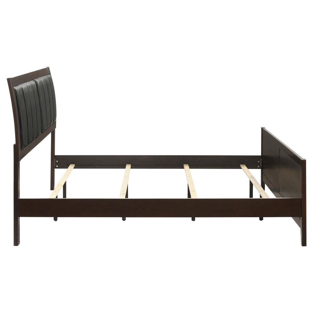 Cama Carlton Wood Eastern King con paneles en color capuchino