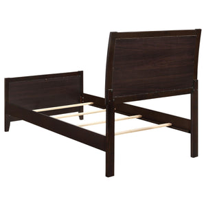 Juego de dormitorio Carlton de 4 piezas con dos camas individuales, color capuchino
