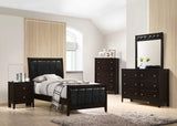 Cama individual con paneles de madera Carlton color capuchino