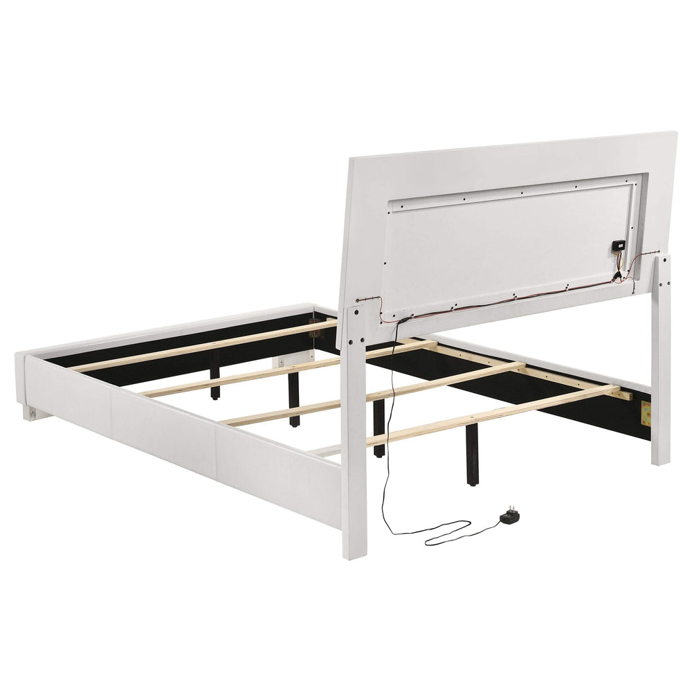 Cama con panel LED completo Felicity Wood en blanco de alto brillo