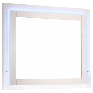Juego de dormitorio Felicity de 4 piezas Eastern King, blanco de alto brillo