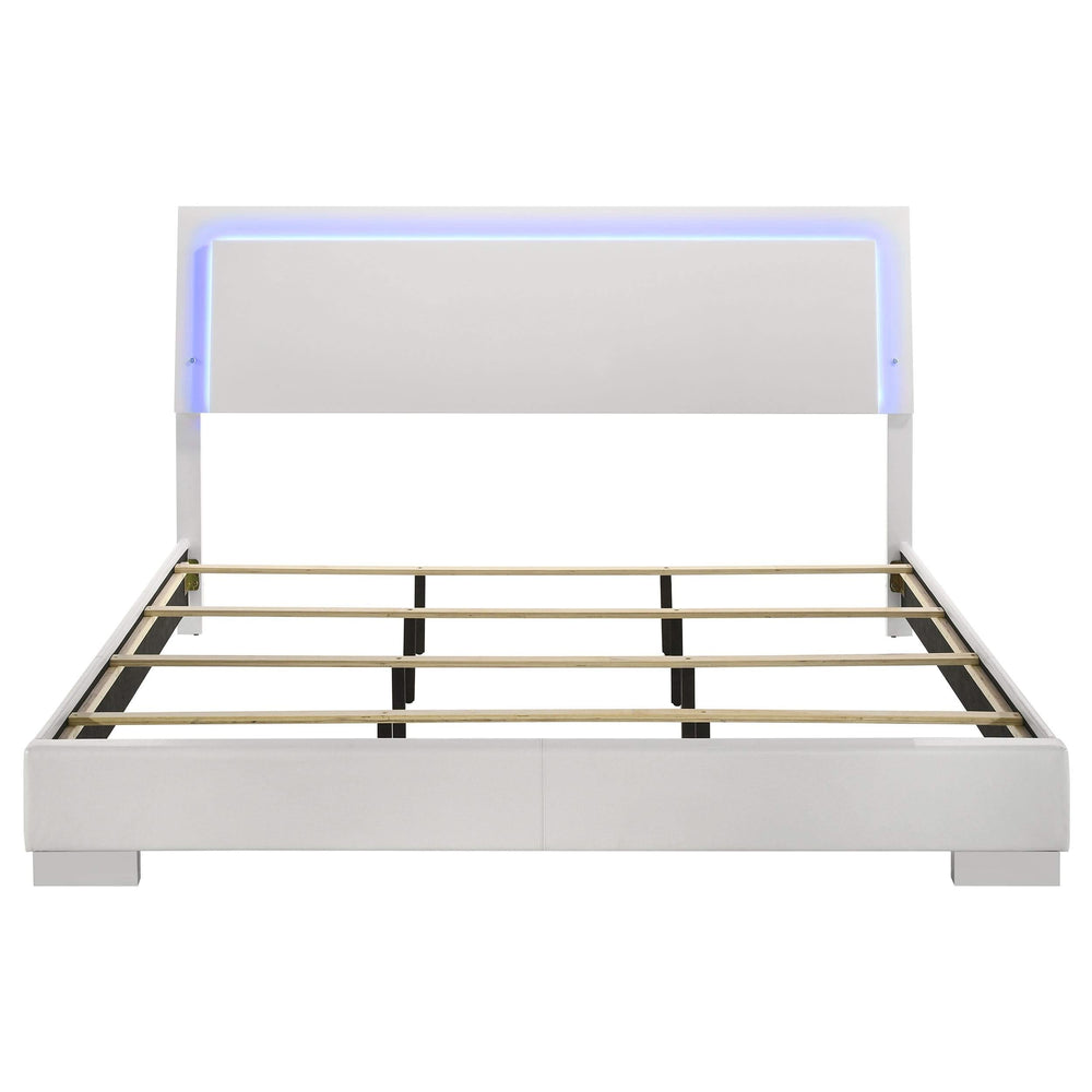 Cama con panel LED Felicity Wood Eastern King, color blanco brillante