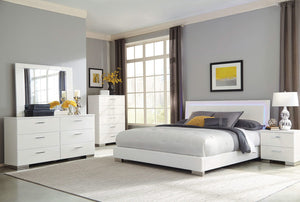 Cama con panel LED Felicity Wood Eastern King, color blanco brillante