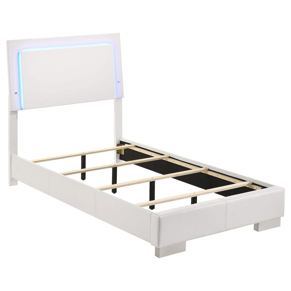 Cama individual con panel LED Felicity Wood, color blanco brillante