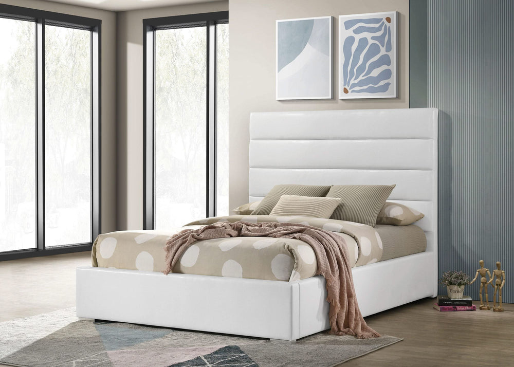 Cama tapizada Felicity de 53 pulgadas con plataforma completa, color blanco