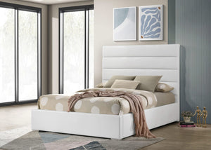 Cama tapizada Felicity de 53 pulgadas con plataforma completa, color blanco